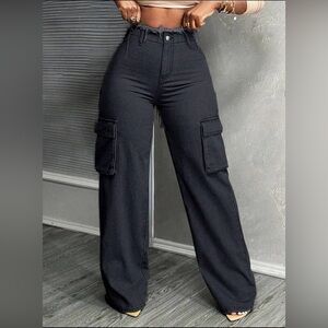 SHEIN Black Cargo Women Jeans
